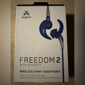 Jaybird Freedom 2 Wireless Sport Headphones-New In Box- Blue- Sweatproof